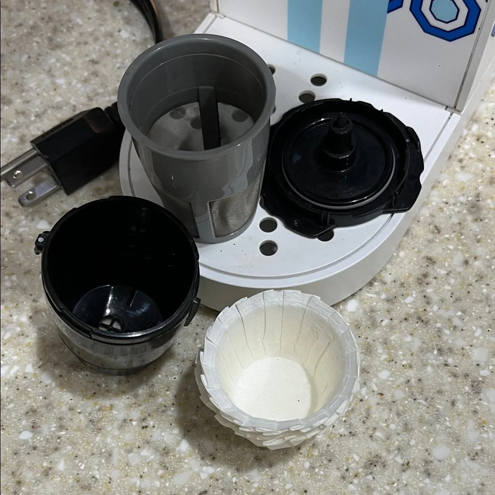 Keurig Blue and White Coffee Maker - Picture 7 of 7